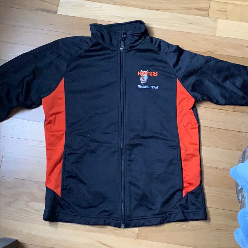 Hooters zip up jacket